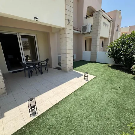 Apartment The Ground *